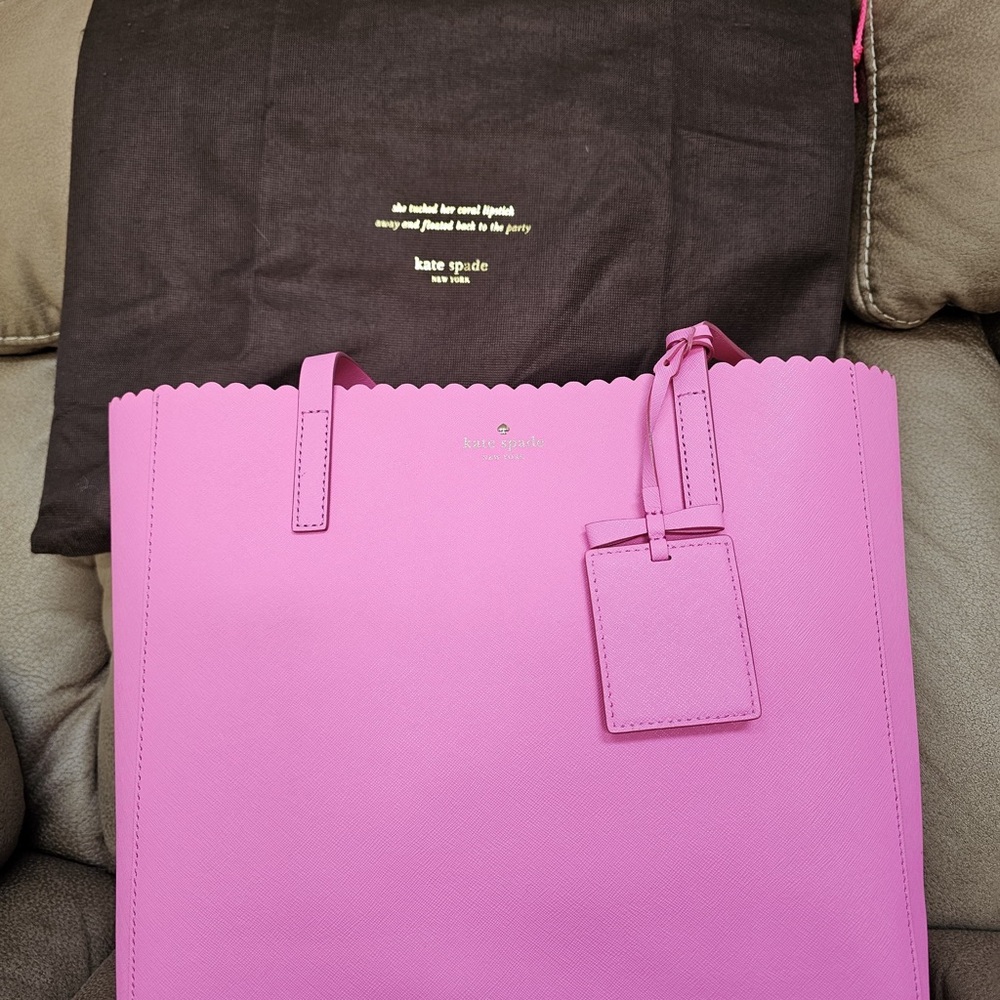 #🌻 197 Brand New Kate Spade Pink Tote Bag. Leather tote